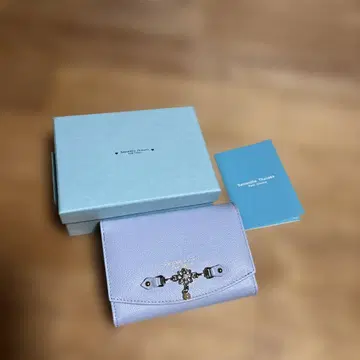 연보라색 가죽 접이식 지갑