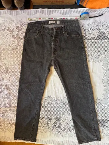 다크 그레이 슬림핏 데님 32인치