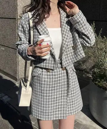 NICE CLAUP 숏 자켓으로도 변하는 원피스 코트