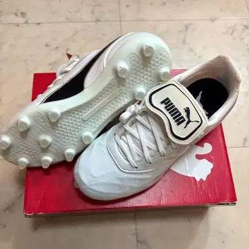 [ 가격 인하 ] PUMA KING TOP FG 화이트 24.0 CM