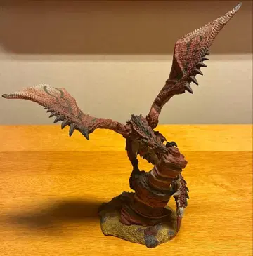 리오레우스 하이 스탠다드 모델 세븐일레븐 한정판