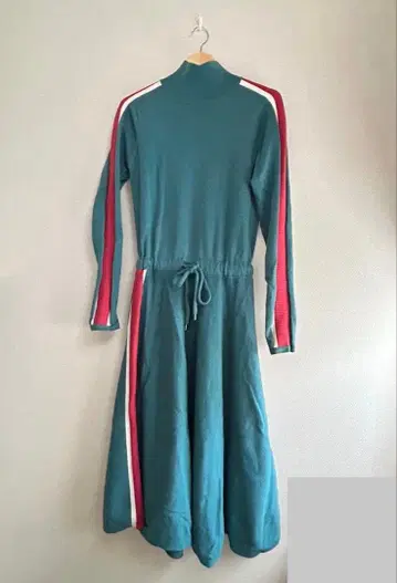 pameopose 사이드 라인 니트 원피스