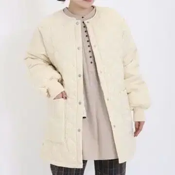 사만사 모스모스 충전솜 퀼팅 크루넥 블루종