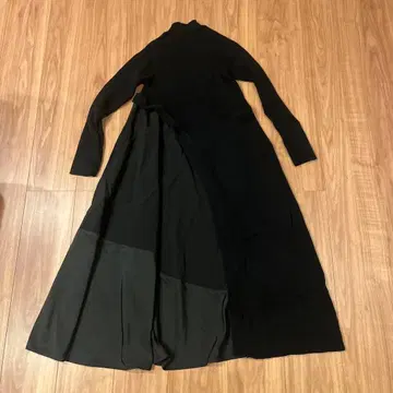 엘렌딕 소재 믹스 니트 원피스 블랙 이소재 도킹