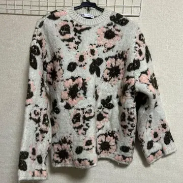 ZARA 플라워 무늬 니트 스웨터 긴팔