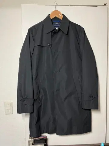 블랙 트렌치코트