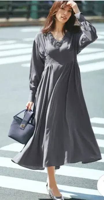 그레이 V넥 롱 원피스