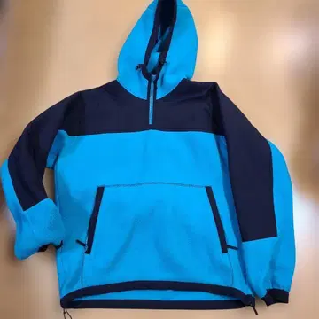 THE NORTH FACE 플리스 하프 지퍼 후드티 파랑과 블랙