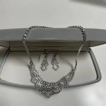 드레스용 목걸이 귀찌 세트