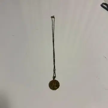 팔각형 메달 목걸이