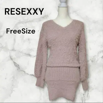 RESEXXY 리젝시 V넥 샤기 니트 원피스