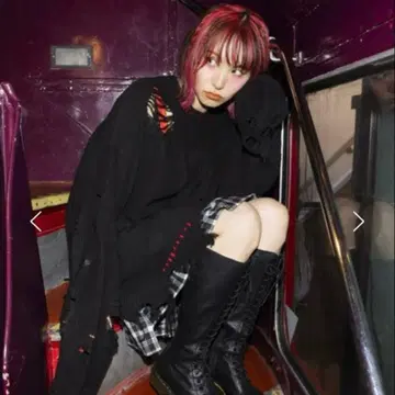 LiSA x Candy Stripper 데미지 니트 그런지 y2k