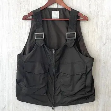 연말 SALE! 새상품급 BEAMS 나일론 숄더 베스트 다크 브라운 M