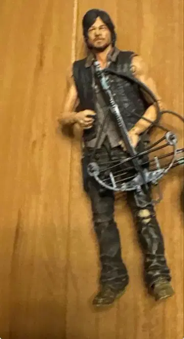 대릴 딕슨 피규어 크로스보우 포함