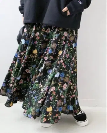 저널 스탠다드 꽃무늬 플레어 스커트