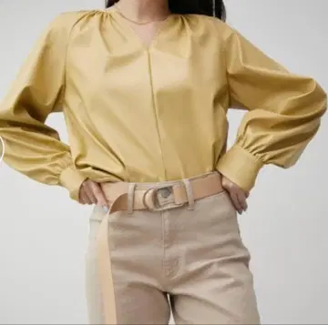 AZUL 아줄 인조 가죽 블라우스