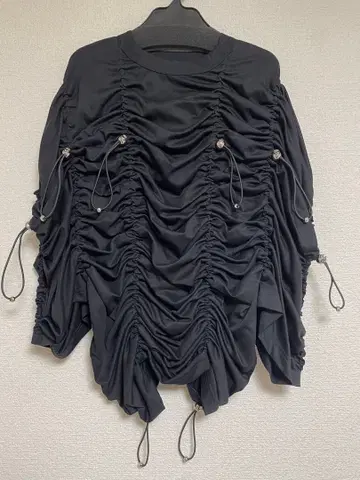 느와르 케이 니노미야 2025 가을/겨울 셔링 상의 블랙 L