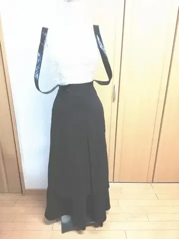 AS SUPER SONIC (아즈 슈퍼 소닉) 서스펜더 스커트 미사용