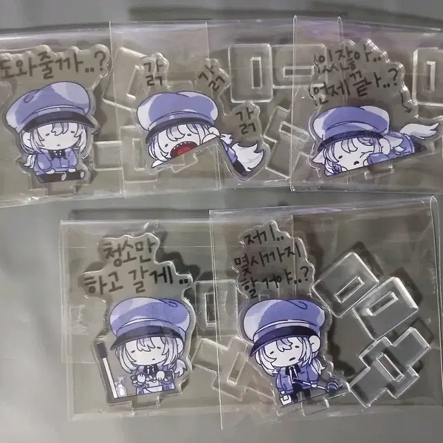 괴담출근 괴출 아크릴스탠드 제삼 J3 경비팀 보안팀 백일몽 백주사 비공굿