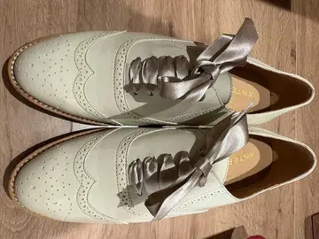 ANTEPRIMA 라이트 베이지 레이스업 슈즈