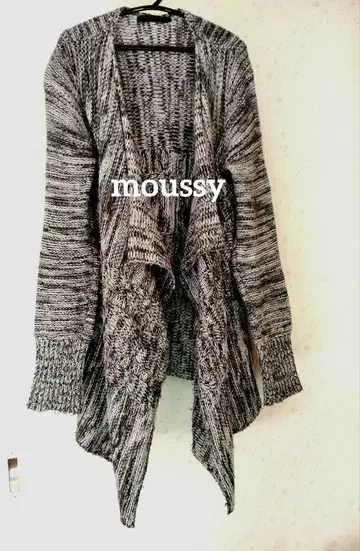 [ moussy ] 오픈 프론트 니트