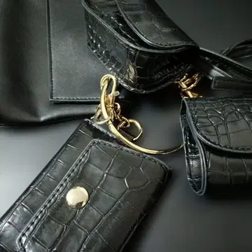 블랙 크로커다일 패턴 숄더백 파우치 백 미니 파우치