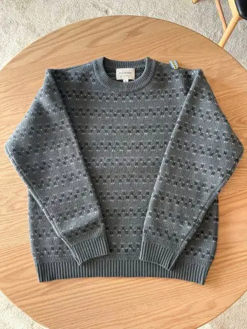 기하학 모헤어 혼방 자카드 니트