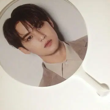 seventeen 민규 부채 incomplete