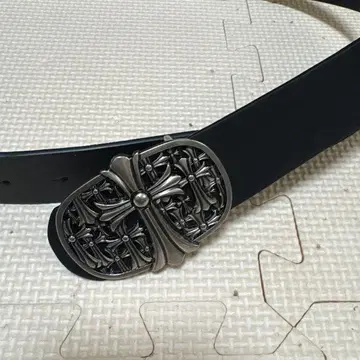 블랙 가죽 크로스 디자인 벨트