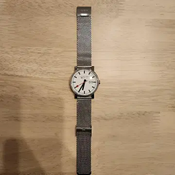 MONDAINE 손목시계