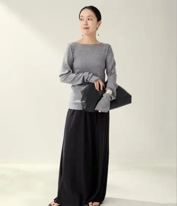 이번 시즌 Plage super100s 저지 보트넥 풀오버