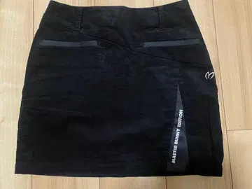 MASTER BUNNY EDITION 스커트