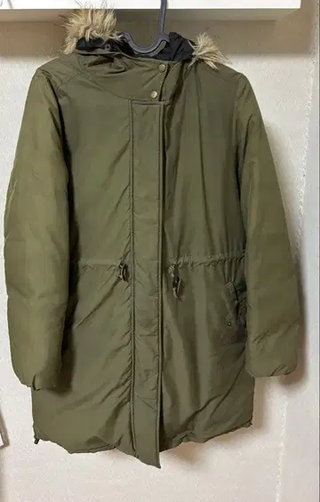 리버서블 다운 자켓 올리브 그린/블랙