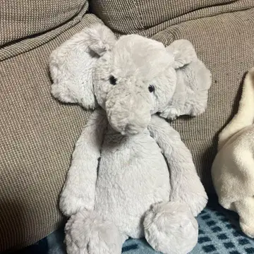 jellycat Bashful Elephant M 사이즈
