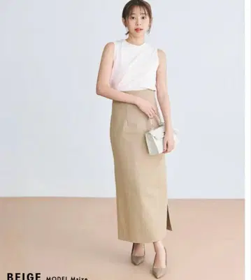 새상품급 BASEMENT online 하이웨스트 타이트 스커트 베이지