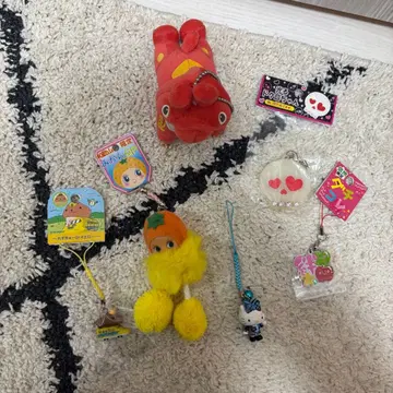 헤이세이 레트로 캐릭터 굿즈 스트랩 6개 세트