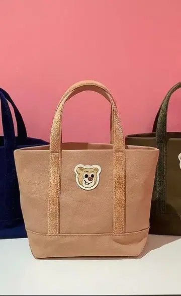 인기 페이 올드 테디 토트백