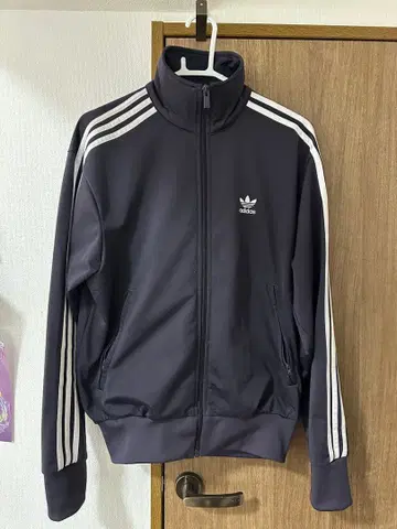 adidas 트랙 자켓 네이비 컬러