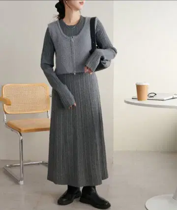 Discoat 니트 롱 원피스 그레이