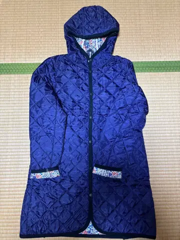 [ 새상품급 ] 후드 부착 네이비 퀼팅 자켓 The smock shop