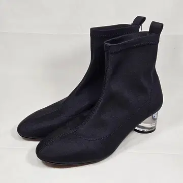 [ 새상품급 ] ZARA TRF 자라 클리어힐 숏부츠 블랙 23cm