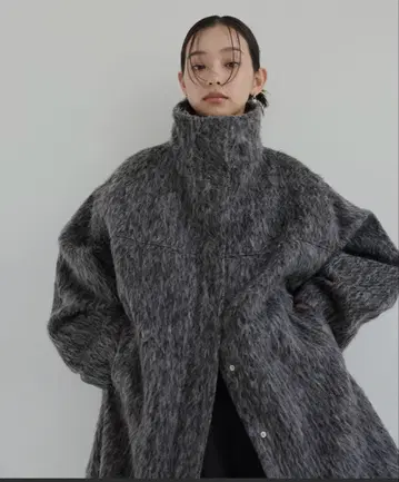 hellam 샤기 스탠드 카라 코트