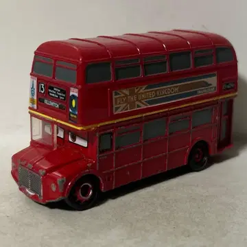 토미카 카즈 토퍼 데킹턴 3세