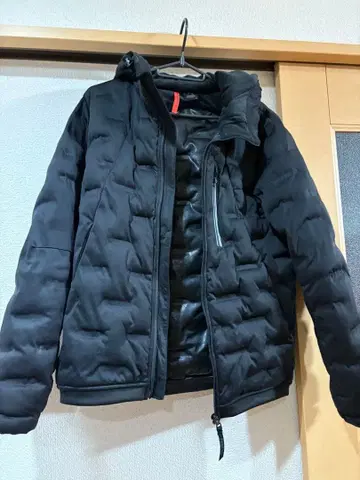 블랙 다운 자켓 퀼팅