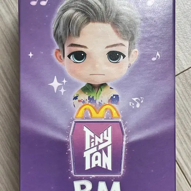 방탄 해피밀 타이니탄 피규어 RM