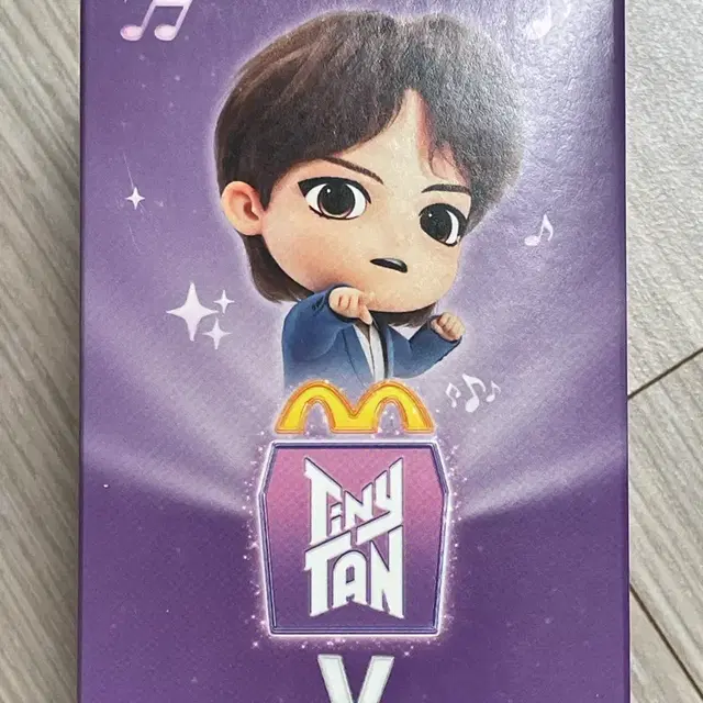 방탄 해피밀 타이니탄 피규어 V