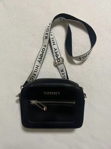 TOMMY HILFIGER 숄더백 블랙