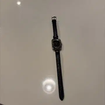 훌라 FURLA 손목시계 블랙 실버