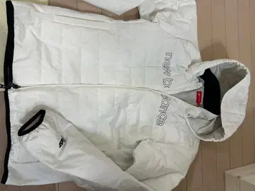 뉴발란스 후드 부착 자켓 사이즈 5