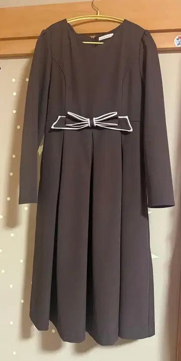 REGINA RISURRE 다크 브라운 원피스